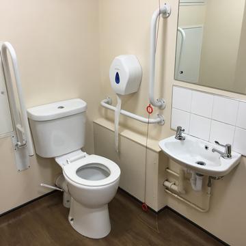 balliol college  toilet under the jcr  interior space